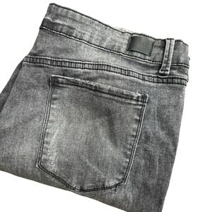 Simple Society Womens Jeans Gray Distressed Skinny Leg Size 17 33